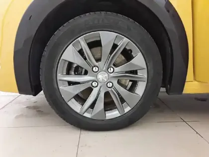 Photo 32 Peugeot 208  Electrique 50 kWh 136ch