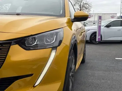 Photo 15 Peugeot 208  Electrique 50 kWh 136ch