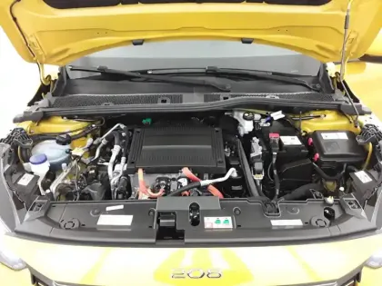 Photo 43 Peugeot 208  Electrique 50 kWh 136ch