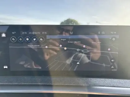 Photo 38 Peugeot 3008  Hybrid 136 e-DCS6