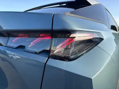 Photo 16 Peugeot 3008  Hybrid 136 e-DCS6