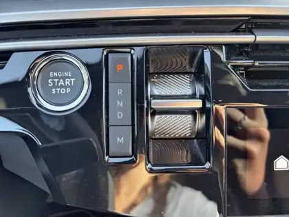 Photo 37 Peugeot 3008  Hybrid 136 e-DCS6