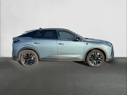 Photo 27 Peugeot 3008  Hybrid 136 e-DCS6