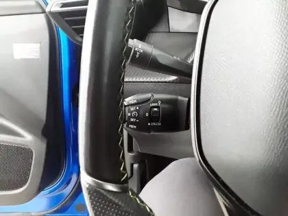 Photo 22 Peugeot 2008  Electrique 136 ch