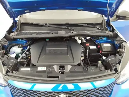 Photo 25 Peugeot 2008  Electrique 136 ch