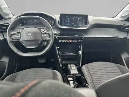 Photo 7 Peugeot 208  Electrique 50 kWh 136ch