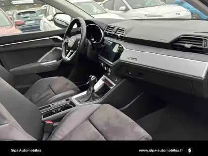 Photo 35 Audi Q3  35 TDI 150 ch S tronic 7