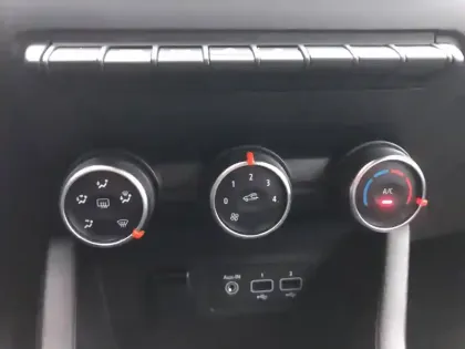 Photo 14 Renault Clio  Blue dCi 85