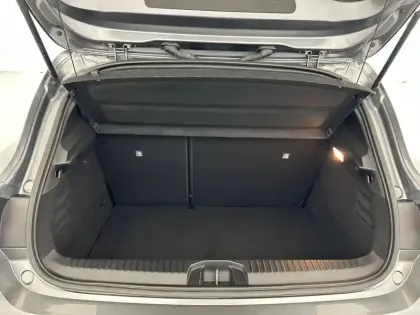 Photo 17 Renault Clio  E-Tech full hybrid 145