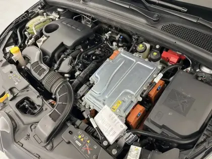 Photo 21 Renault Clio  E-Tech full hybrid 145