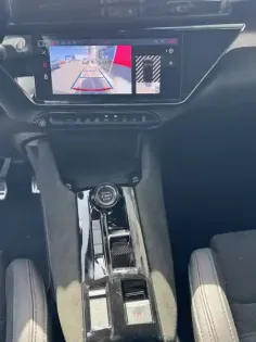 Photo 23 Alfa Romeo Junior  1.2 Ibrida 145 ch eDCT6