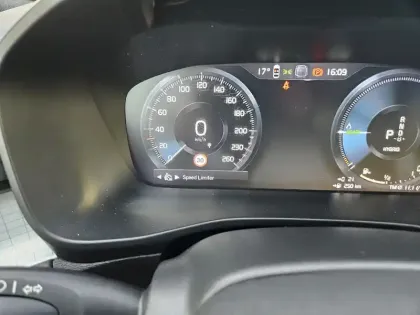 Photo 13 Volvo Xc40  T4 Recharge 129+82 ch DCT7