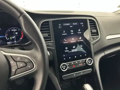 Photo 13 Renault Megane  IV Estate Blue dCi 115 EDC