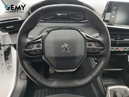 Photo 12 Peugeot 208  PureTech 75 S&S BVM5