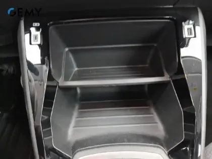 Photo 41 Peugeot 208  PureTech 75 S&S BVM5