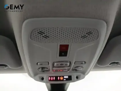 Photo 60 Peugeot 208  PureTech 75 S&S BVM5