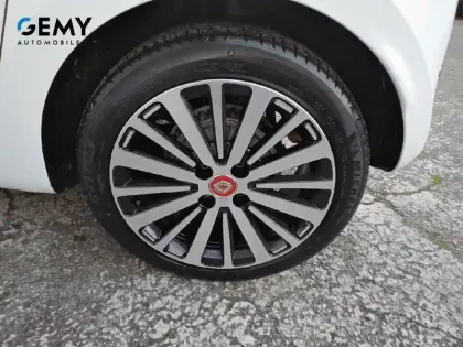 Photo 10 Renault Twingo  III TCe 95