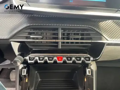 Photo 14 Peugeot 208  PureTech 100 S&S BVM6