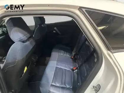 Photo 9 Citroën C4 e- 136 ch Automatique