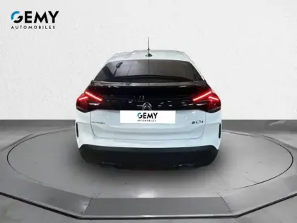 Photo 23 Citroën C4 e- 136 ch Automatique