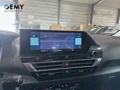 Photo 34 Citroën C4 e- 136 ch Automatique