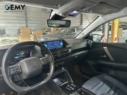 Photo 26 Citroën C4 e- 136 ch Automatique