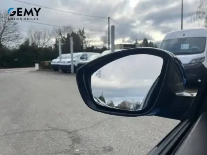 Photo 13 Peugeot 208  Electrique 50 kWh 136ch