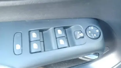 Photo 15 Citroën C5 aircross  Hybride 225 S&S e-EAT8