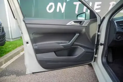 Photo 15 Volkswagen Polo  1.0 TSI 110 S&S DSG7