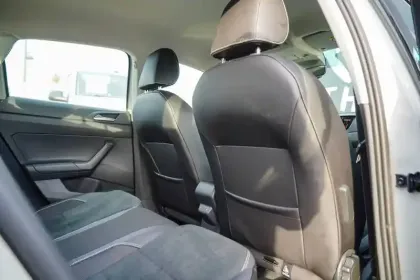 Photo 12 Volkswagen Polo  1.0 TSI 110 S&S DSG7