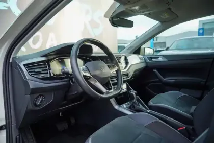 Photo 16 Volkswagen Polo  1.0 TSI 110 S&S DSG7