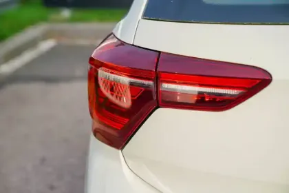 Photo 6 Volkswagen Polo  1.0 TSI 110 S&S DSG7