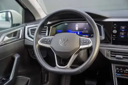 Photo 21 Volkswagen Polo  1.0 TSI 110 S&S DSG7