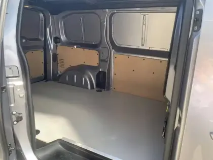 Photo 8 Peugeot Expert E- FGN M ELECTRIQUE 100KWH (136CH) BATTERIE 75 KWH