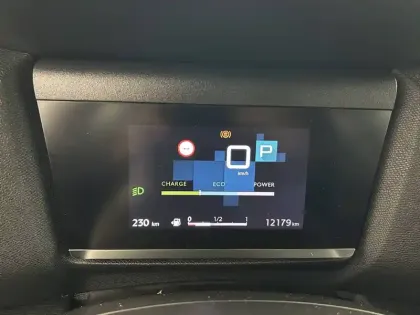 Photo 56 Citroën C4  Hybride 136 e-DCS6