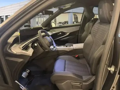 Photo 6 Peugeot 3008  Hybrid 136 e-DCS6