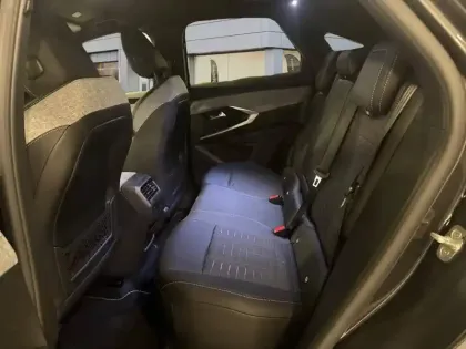 Photo 8 Peugeot 3008  Hybrid 136 e-DCS6