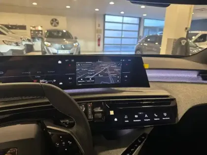 Photo 11 Peugeot 3008  Hybrid 136 e-DCS6