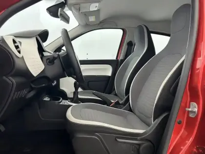 Photo 38 Renault Twingo  III SCe 65