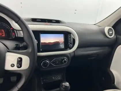 Photo 41 Renault Twingo  III SCe 65