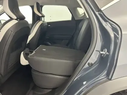 Photo 26 Renault Captur  E-Tech full hybrid 145