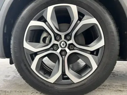 Photo 18 Renault Captur  E-Tech full hybrid 145