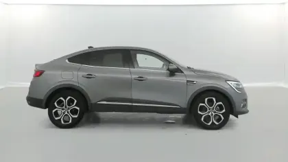 Photo 14 Renault Arkana  E-Tech 145 - 21B