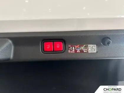 Photo 96 Mercedes EQE  300