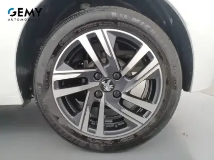 Photo 10 Peugeot 208  PureTech 75 S&S BVM5