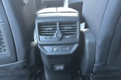 Photo 21 Peugeot 5008  PureTech 130ch S&S EAT8