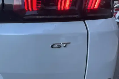 Photo 14 Peugeot 5008  PureTech 130ch S&S EAT8