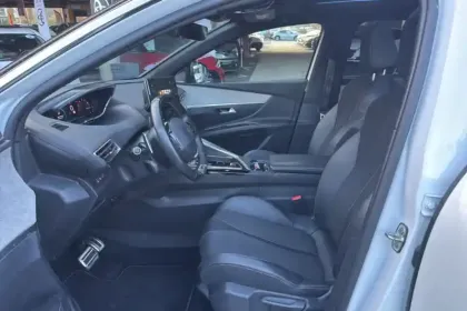 Photo 19 Peugeot 5008  PureTech 130ch S&S EAT8