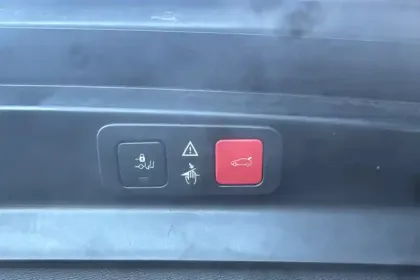 Photo 17 Peugeot 5008  PureTech 130ch S&S EAT8