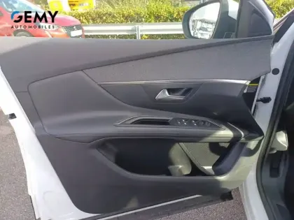 Photo 11 Peugeot 3008  Puretech 130ch S&S EAT8